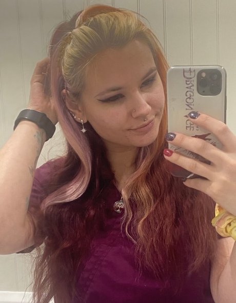 Sophia Diamond star du porno en haute qualité img