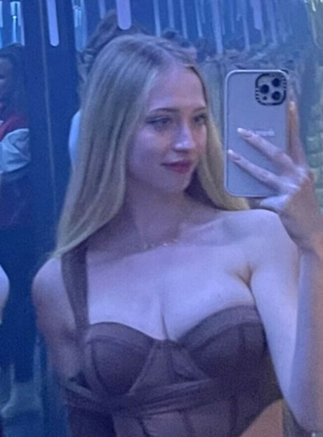 Sophia Diamond actriz atractiva archivo