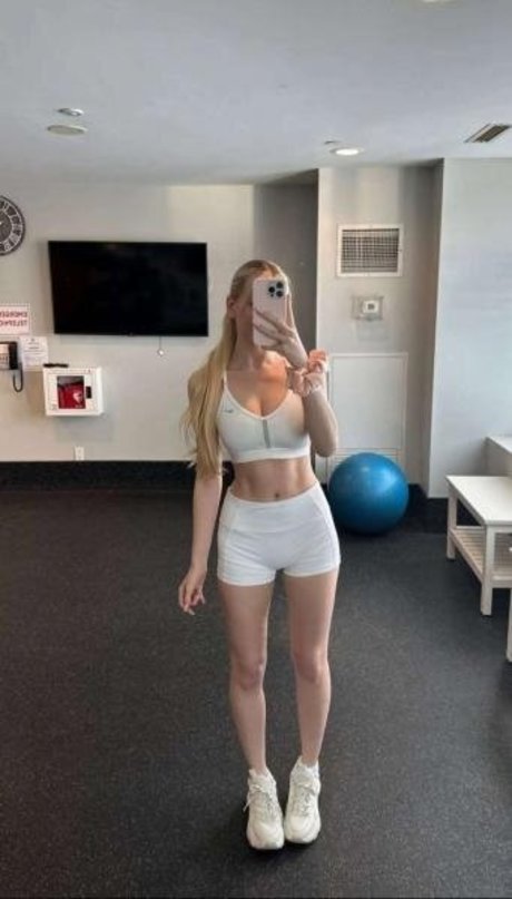 Sophia Diamond actriz libre archivo