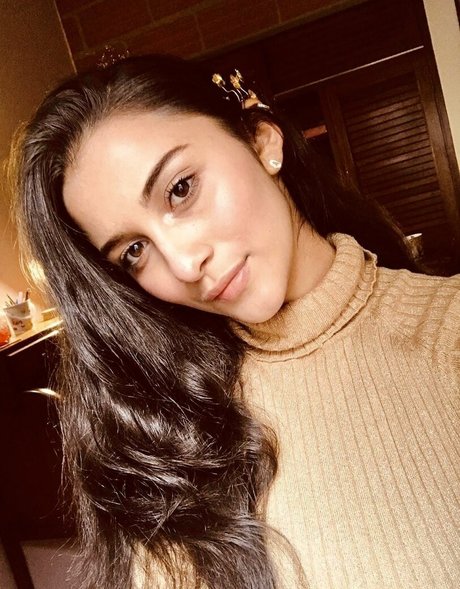 Jackiebabigirl star du porno nue galerie