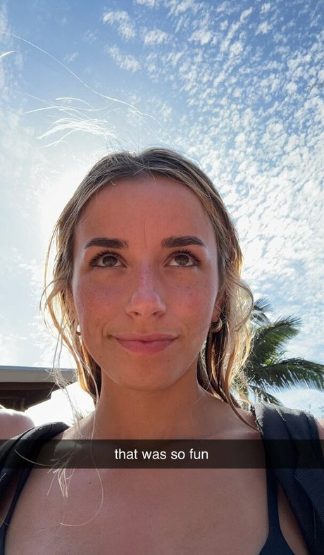 Sadie Mckenna bonita estrella imágenes