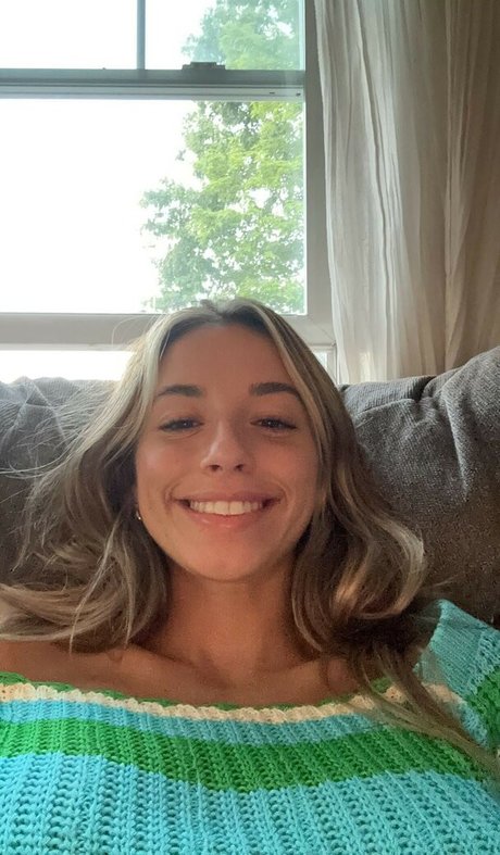 Sadie Mckenna estrella exclusiva galerías