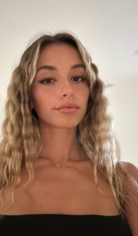 Sadie Mckenna high quality pornstar photos
