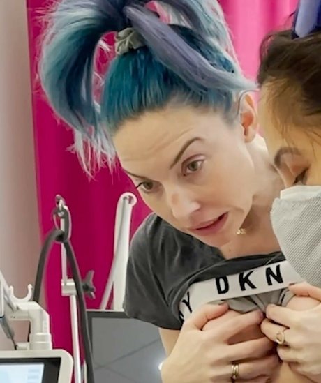 Whitney Cummings actriz sexual recopilación