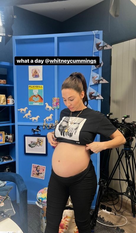 Whitney Cummings actrice nue archive