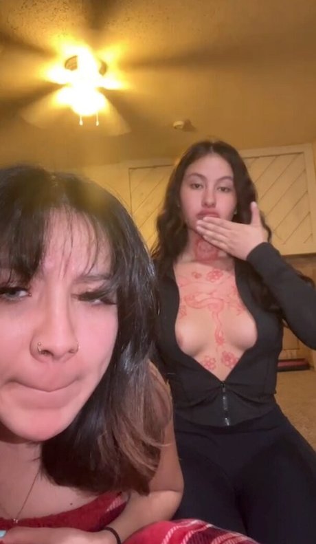 Demon Lives étoile nue galerie