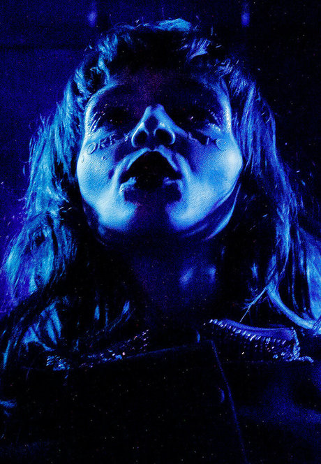 Lauren Mayberry buena actriz galería