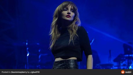 Lauren Mayberry Miniatura