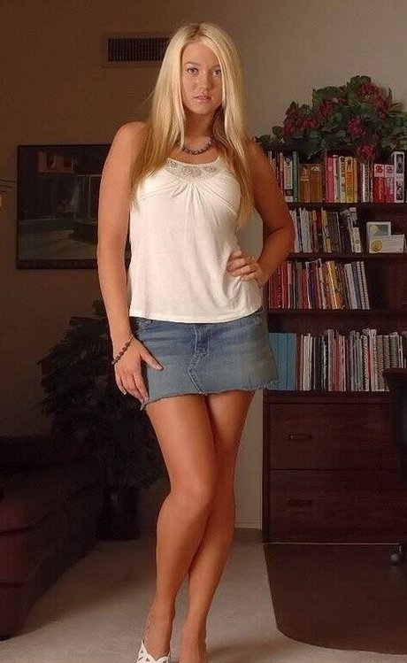 Alison Angel hermosa actriz fotos