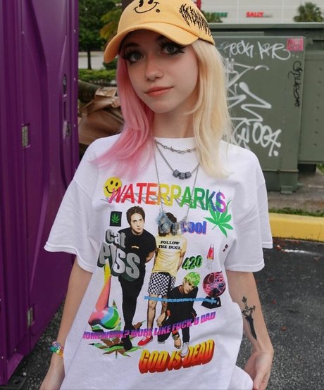 Iluvmeww modelo porno imágenes