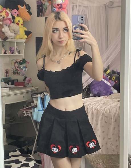 Iluvmeww haut étoile img