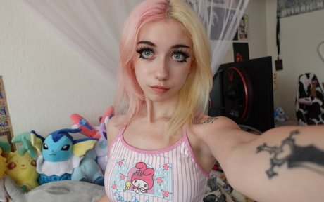 Iluvmeww modèle porno des photos