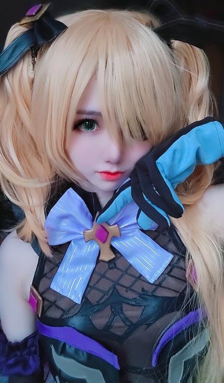 Sally Dorasnow estrella libre galerías