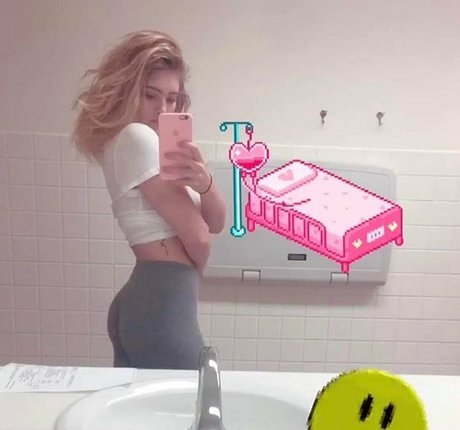 Willow Shields modelo sexual recopilación