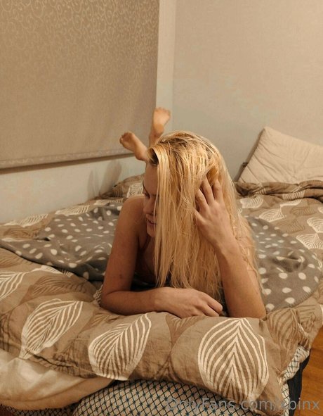 Annika Kuklase actrice artistique photos