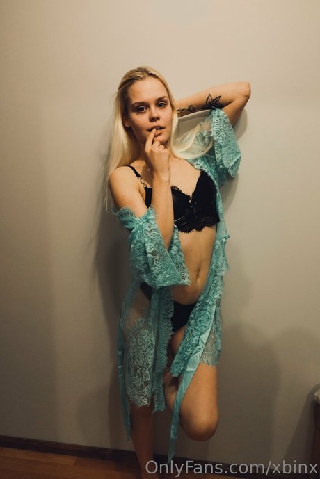 Annika Kuklase hermosa actriz recopilación