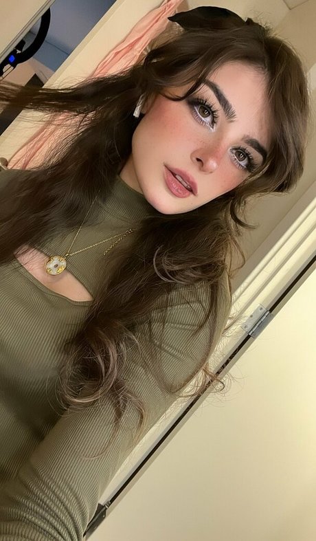 Aruuu joli modèle galeries