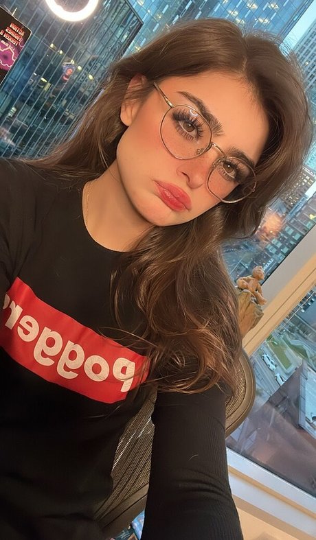 Aruuu étoile xxx photos