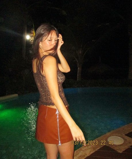 Lilychee actriz adulta galerías