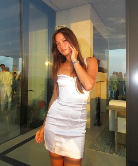 Lilychee model top gallery