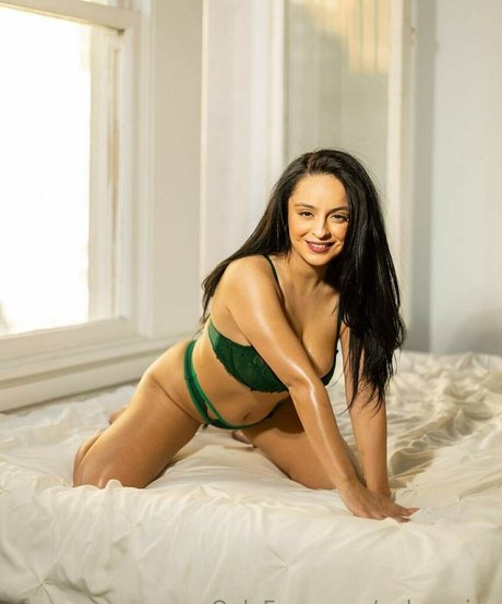 Nola Exico star du sexe galeries