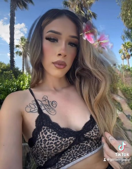 Glitt3r3 pornstar sex img