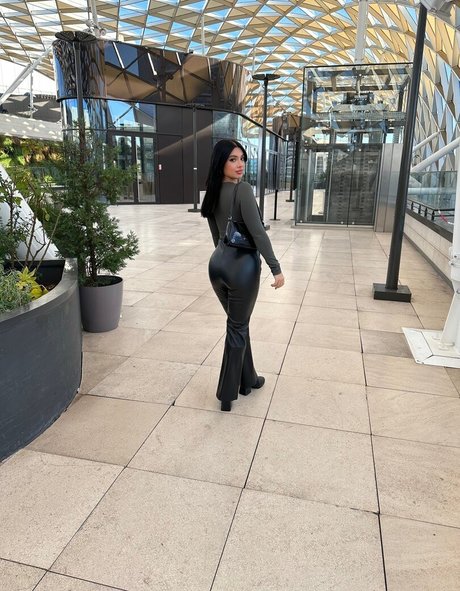 Julia Bayonetta étoile magnifique photos