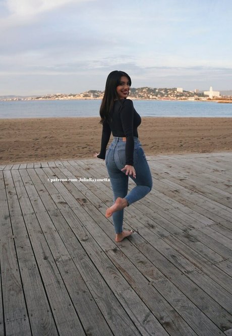 Julia Bayonetta model adult galleries