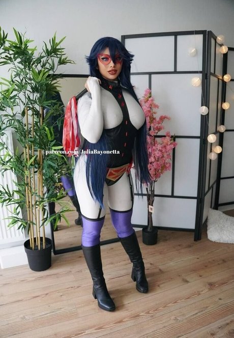 Julia Bayonetta star du porno belle images