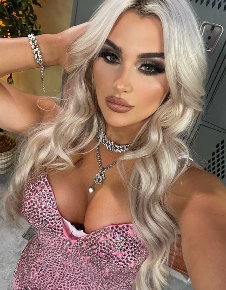 Tiffany Stratton belle actrice collection