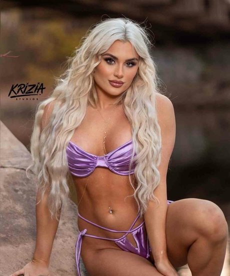 Tiffany Stratton sexe star galeries