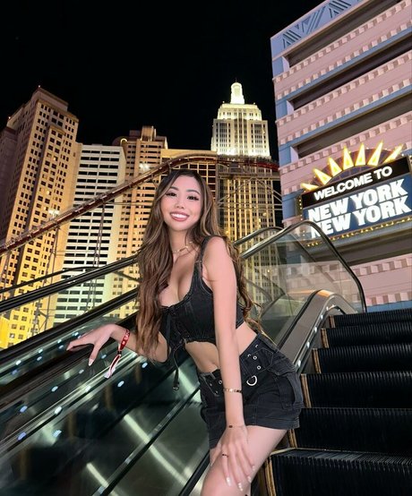 Supcaitlin actriz erótica fotos