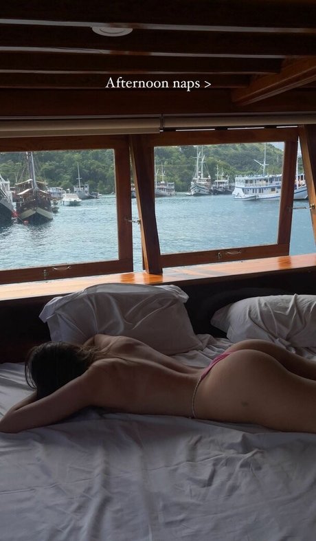 Ella Cervetto belle star du porno image