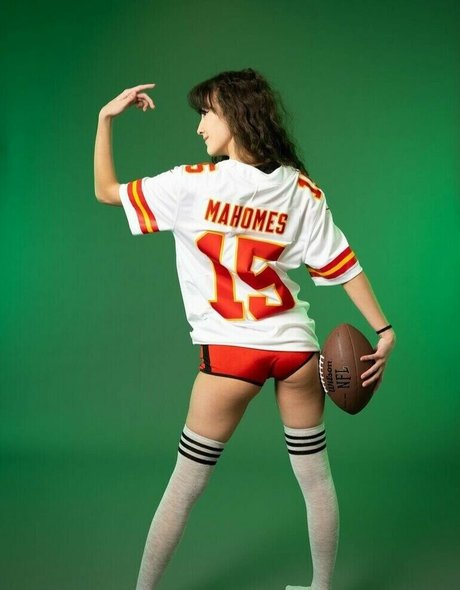 Kyonatix modèle joli photo