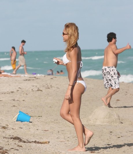 Jessica Alba étoile adulte galeries