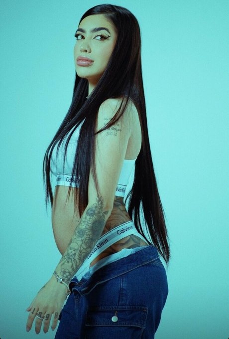 MC Mirella hd pornstar pictures