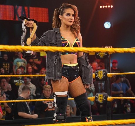 Dakota Kai modèle parfait galerie