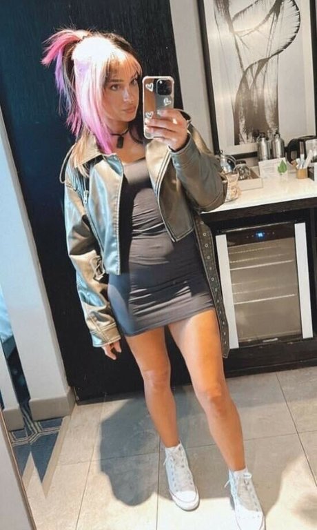 Dakota Kai modelo superior imagen