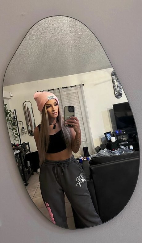 Dakota Kai modelo de alta calidad imagen