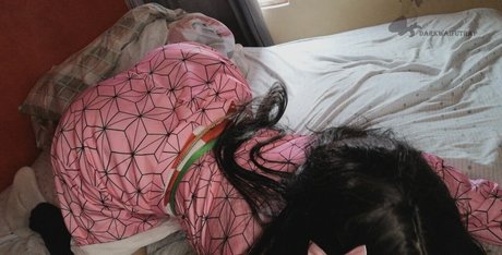 DarkWaifuTrap art étoile des photos