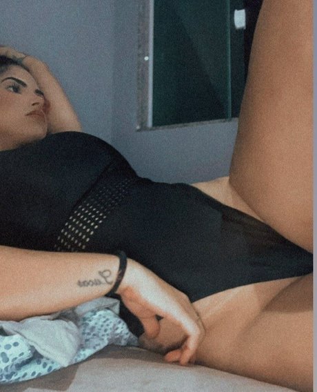 Amanda Miury art de star du porno image