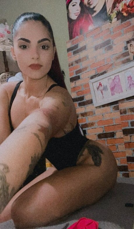 Amanda Miury star du porno chaude photos