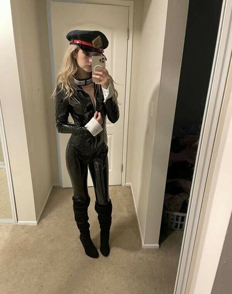 blonde cougar onlyfans beautiful img