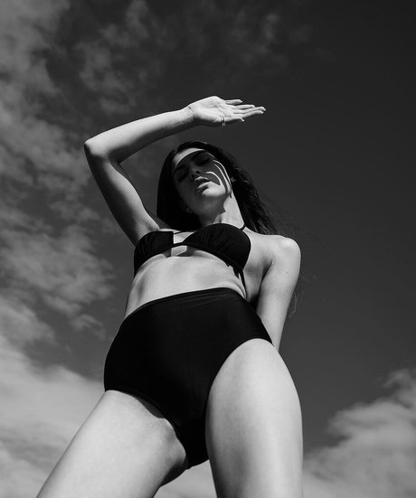 Olivia Forsbrook art star du porno galeries