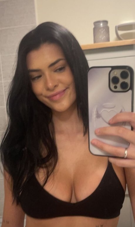 Olivia Forsbrook star du porno exclusive archive