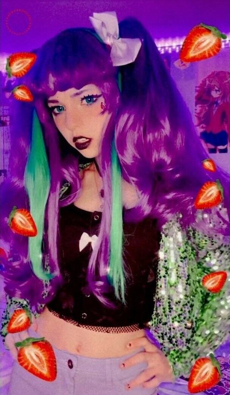 Stardustcos étoile nue des photos