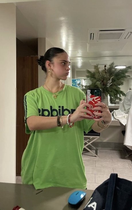 Luna Blaise actriz de alta calidad fotos