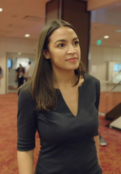 Alexandria Ocasio Cortez haut étoile galerie