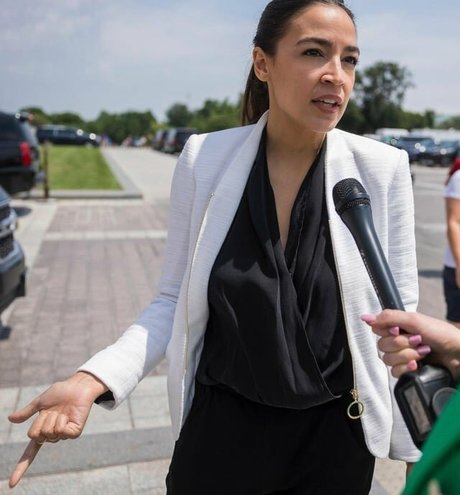 Alexandria Ocasio Cortez model image