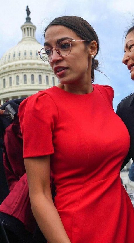 Alexandria Ocasio Cortez perfect model pics